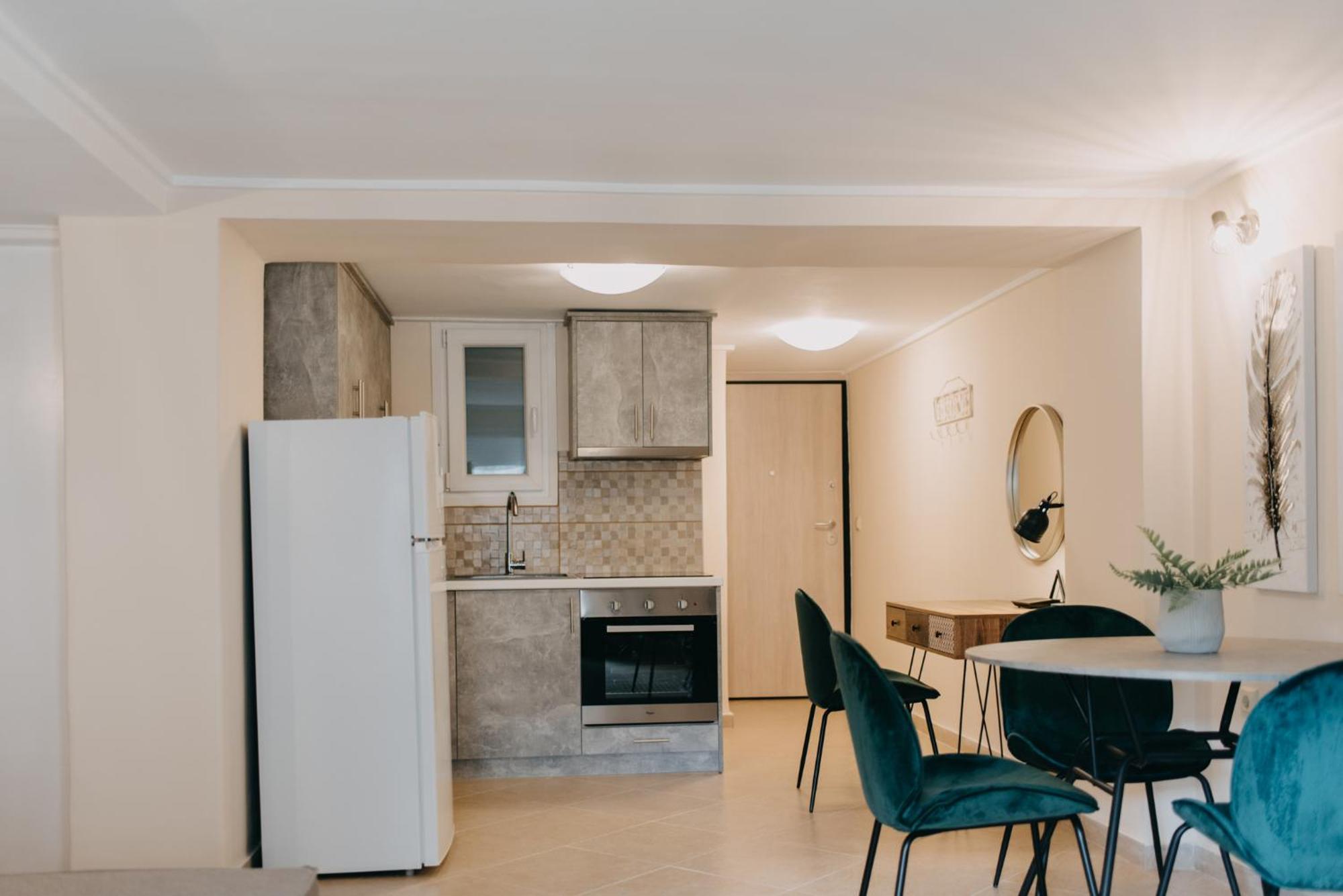 Best House, Central Luxury Apartment, Agiou Nikolaou, Patra מראה חיצוני תמונה